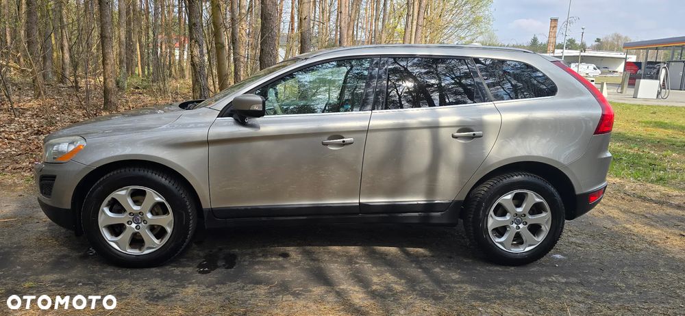 Volvo XC 60 T6 AWD Momentum - 3