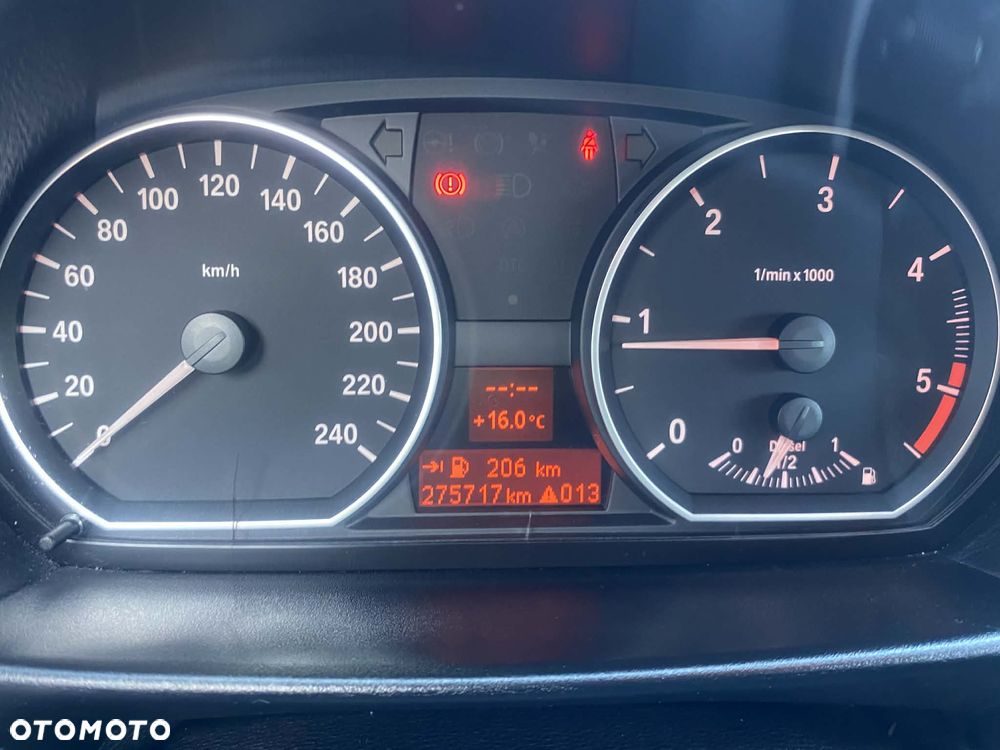 BMW Seria 1 118d DPF - 25