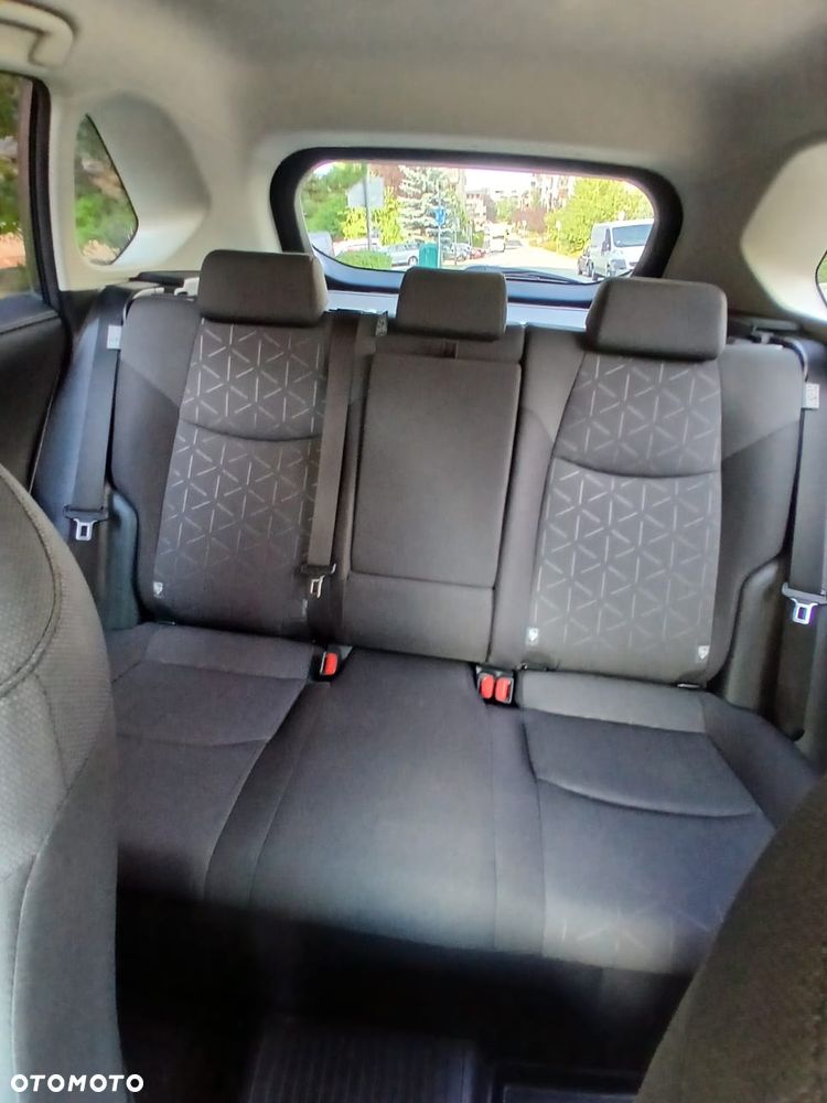 Toyota RAV4 - 6