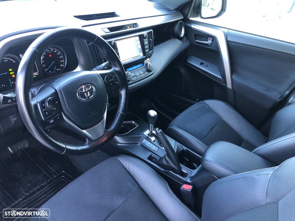 Toyota RAV4 2.5 HSD Comfort+P.Sport - 32