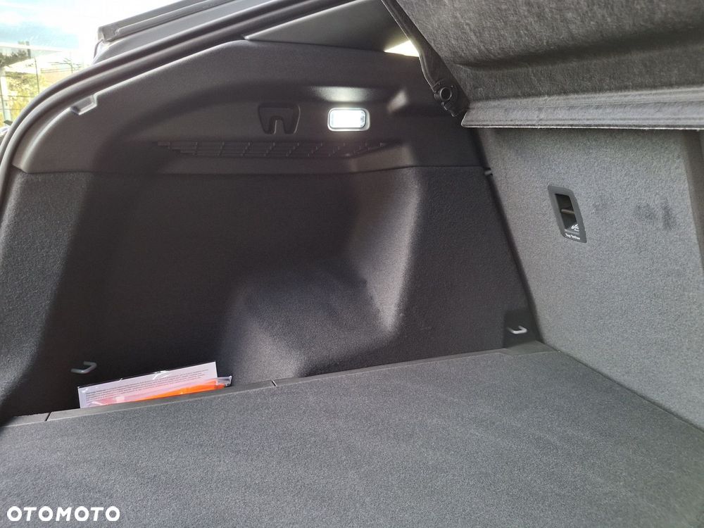 Audi Q4 Sportback e-tron - 8