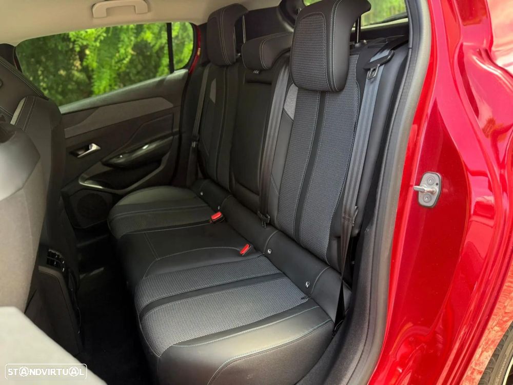 Peugeot 308 1.2 PureTech Allure - 29