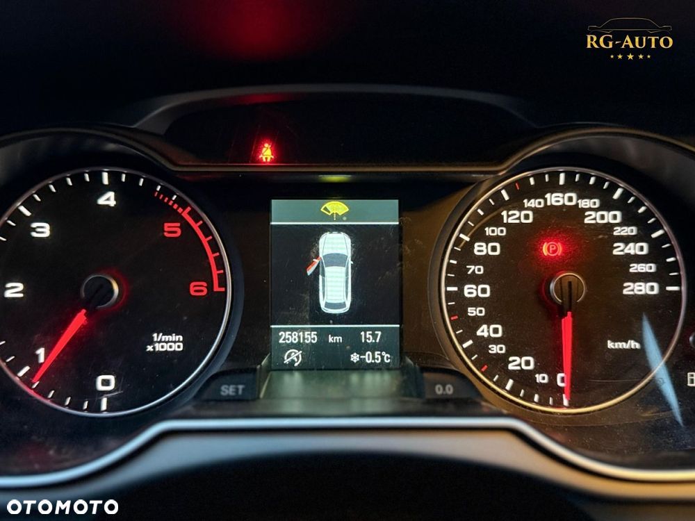 Audi A4 Avant - 32