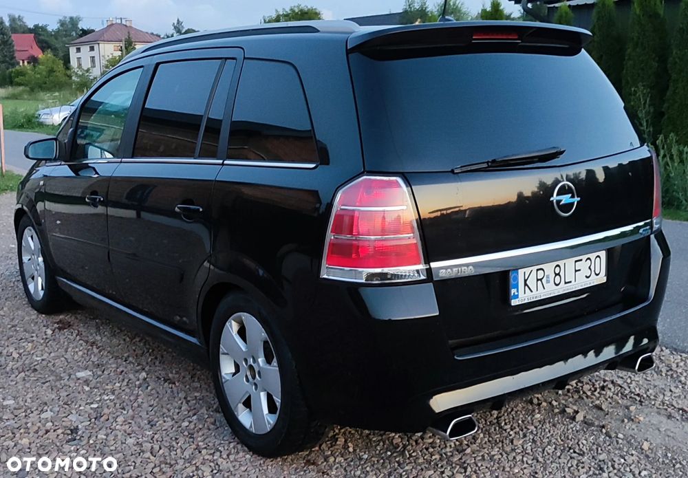 Opel Zafira OPC - 2