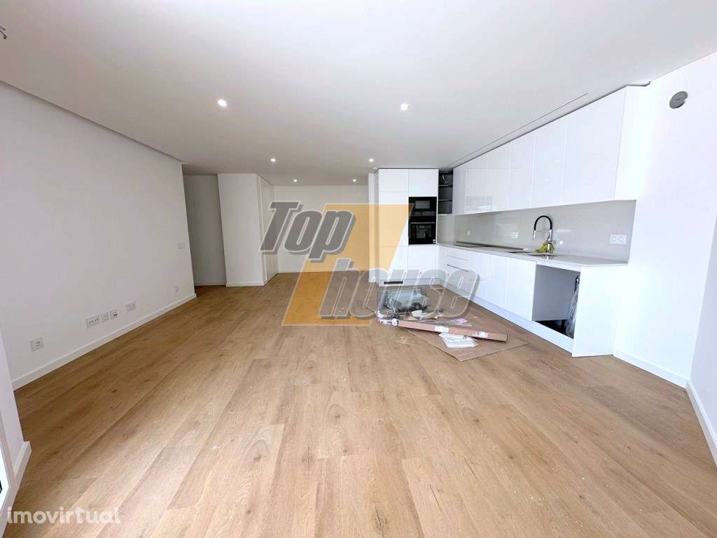 Apartamento T2 Novo Parqueamento e Arrecadação - Costa de Caparica - Grande imagem: 2/17