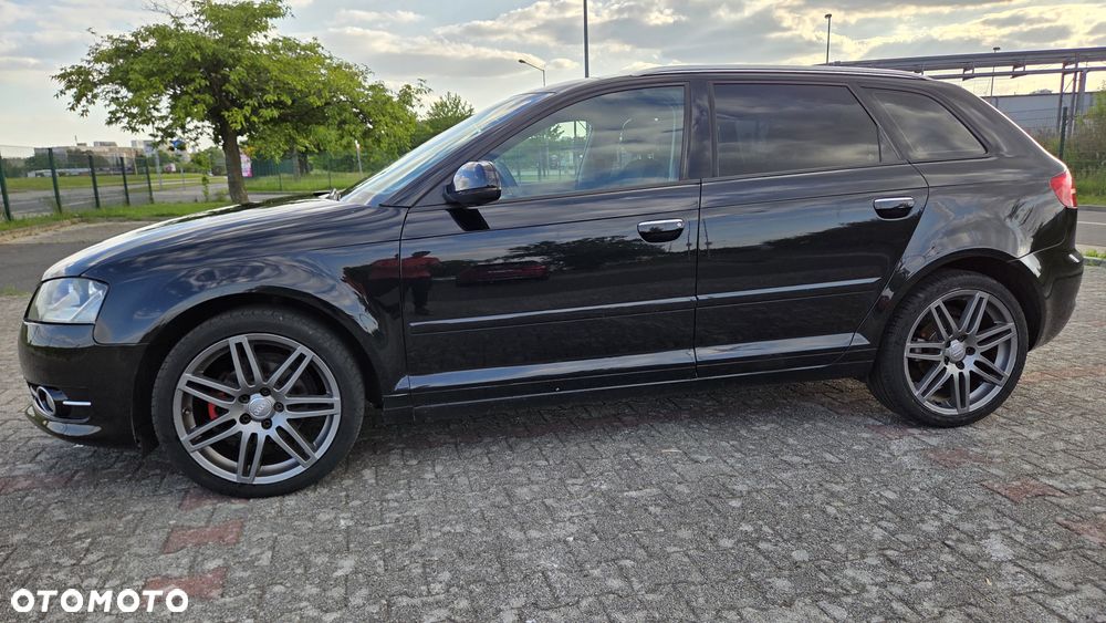 Audi A3 Sportback - 2