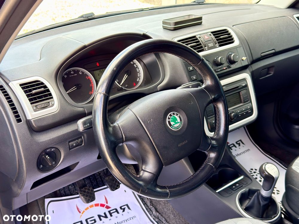 Skoda Roomster 1.4 MPI Active PLUS EDITION - 16