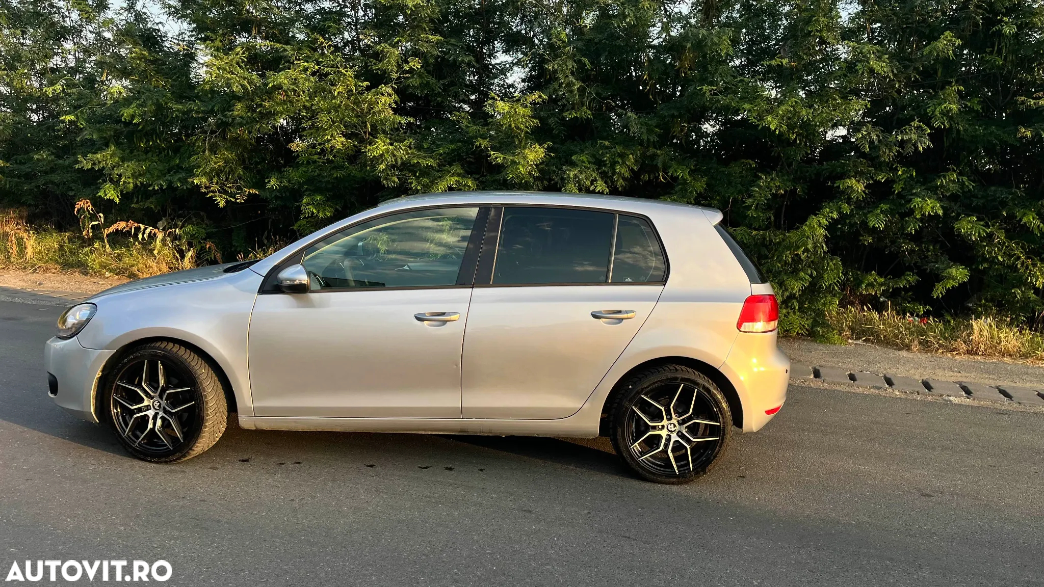 Volkswagen Golf 1.6 Comfortline - 2