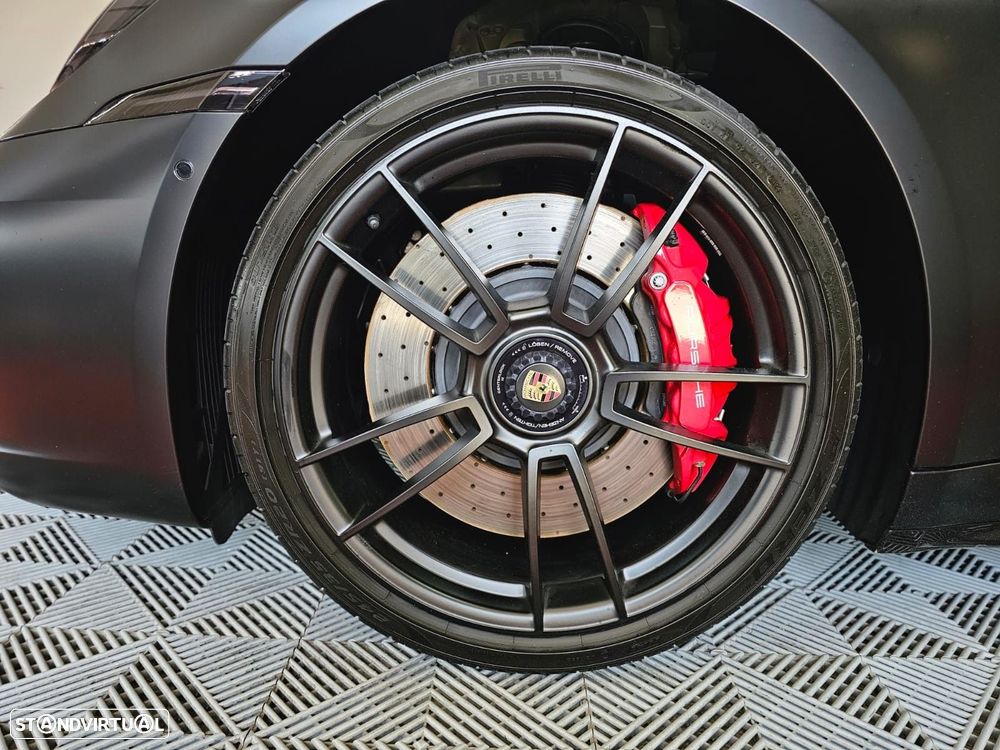 Porsche 911 Série F - 10
