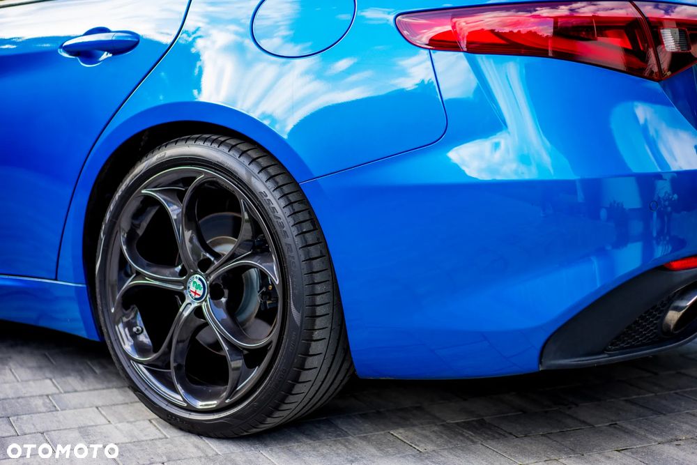Alfa Romeo Giulia - 10