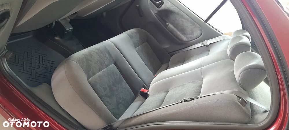 Renault Megane 1.4 RN - 9