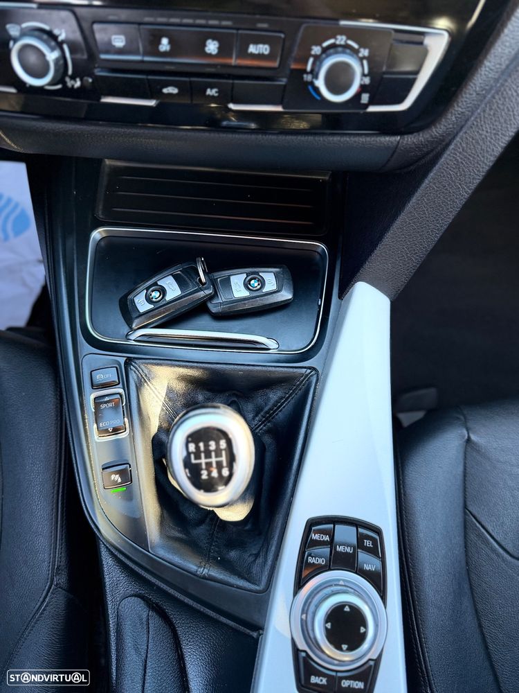 BMW 318 d - 11