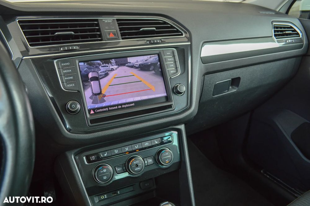 Volkswagen Tiguan 2.0 TDI 4Mot DSG Comfortline - 9