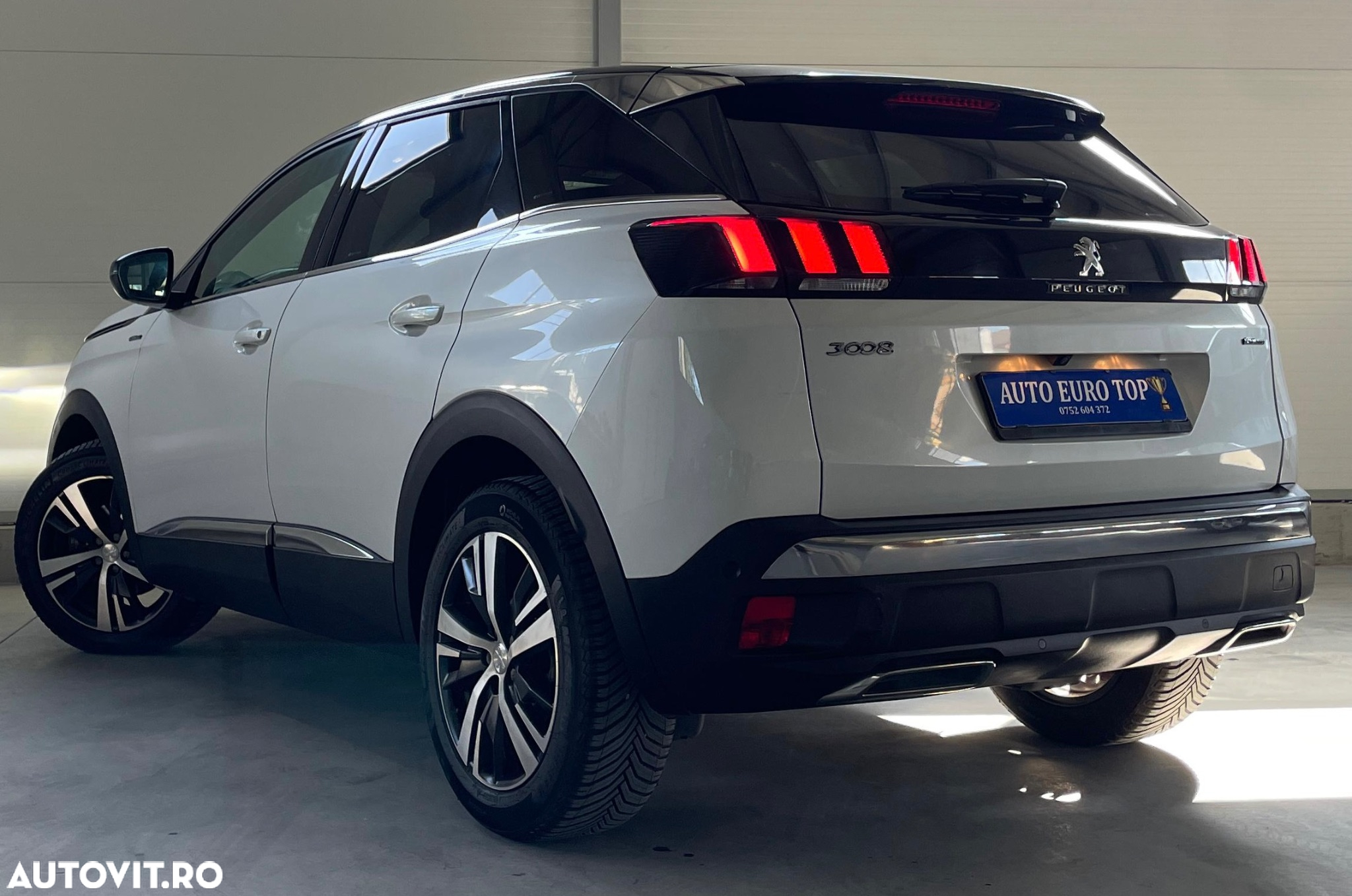Peugeot 3008 1.2 PureTech Turbo S&S EAT6 GT-Line - 12