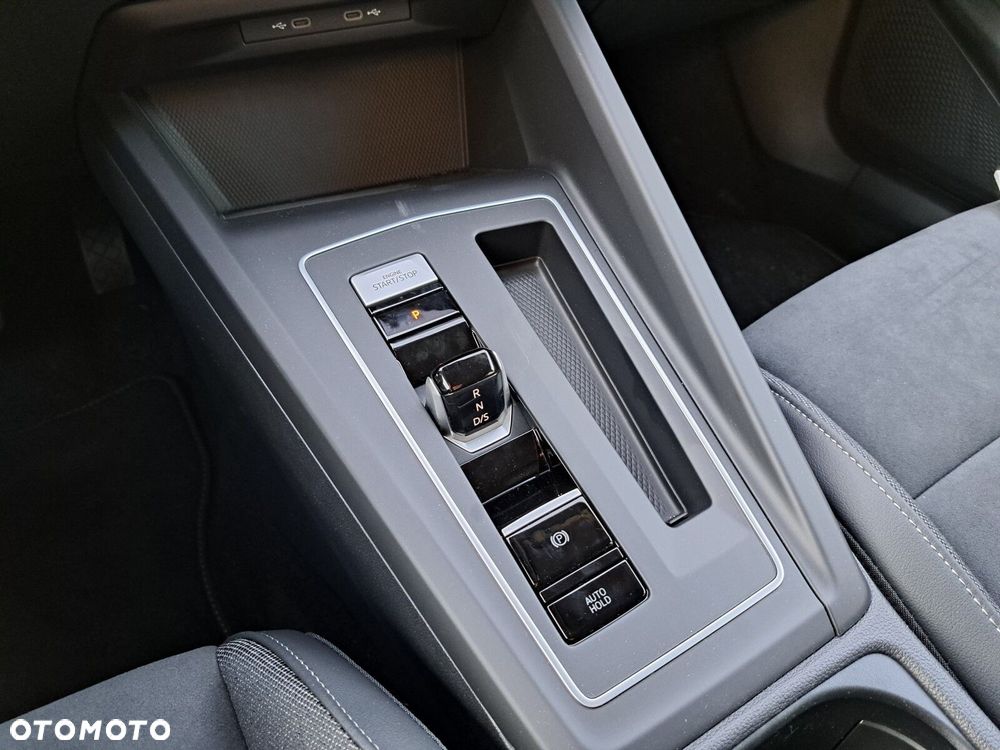 Volkswagen Golf Variant - 19