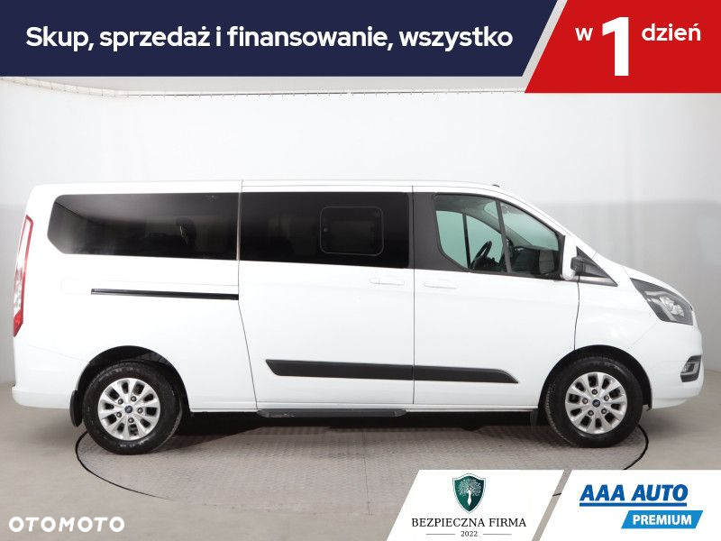 Ford Tourneo Custom - 7