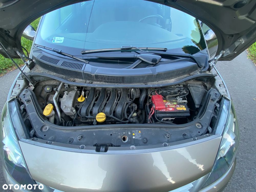 Renault Scenic - 17