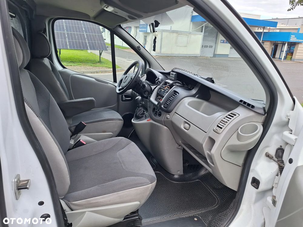 Opel Vivaro L2H1 2.9t - 9