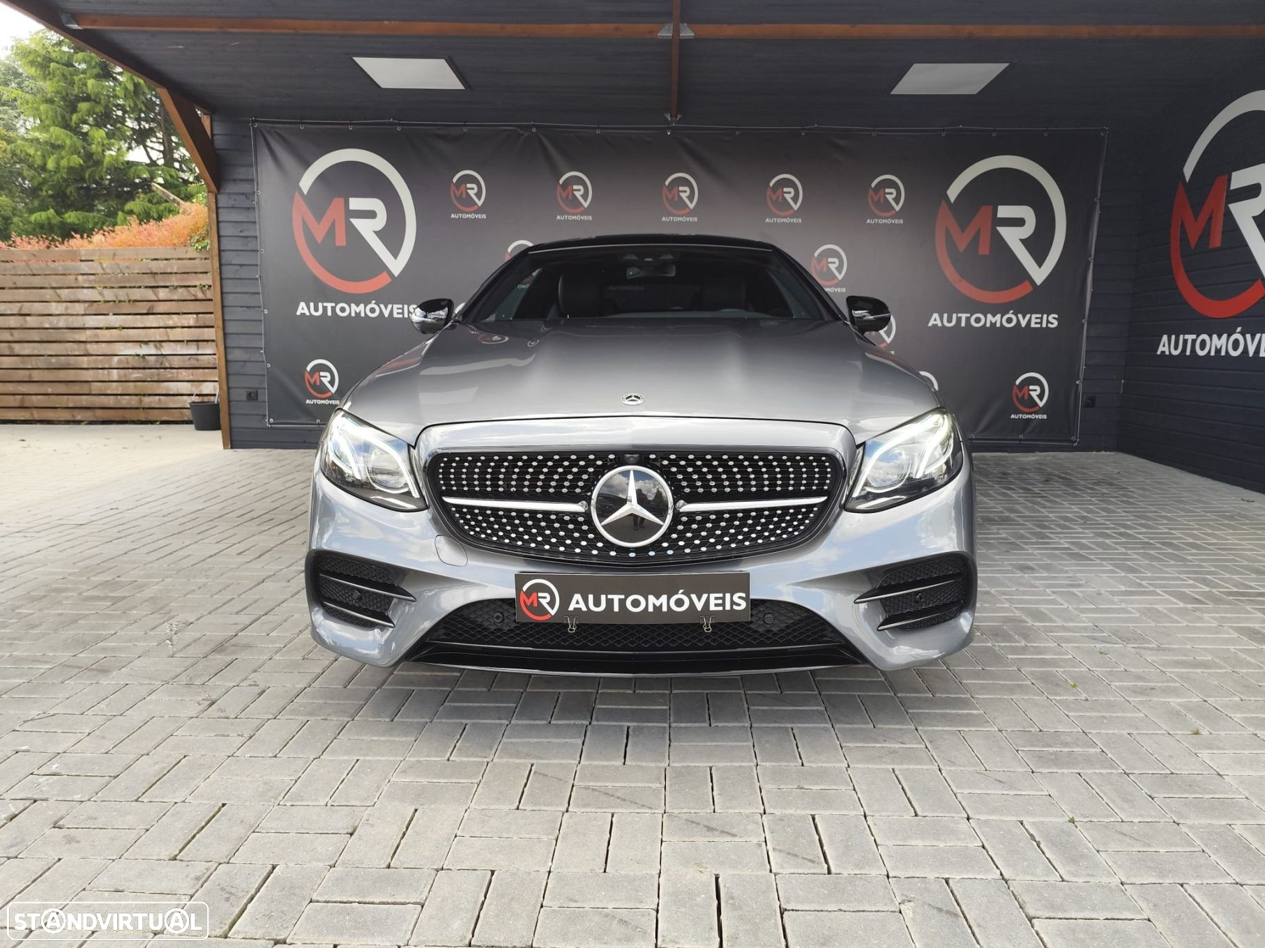 Mercedes-Benz E 220 d AMG Line - 4