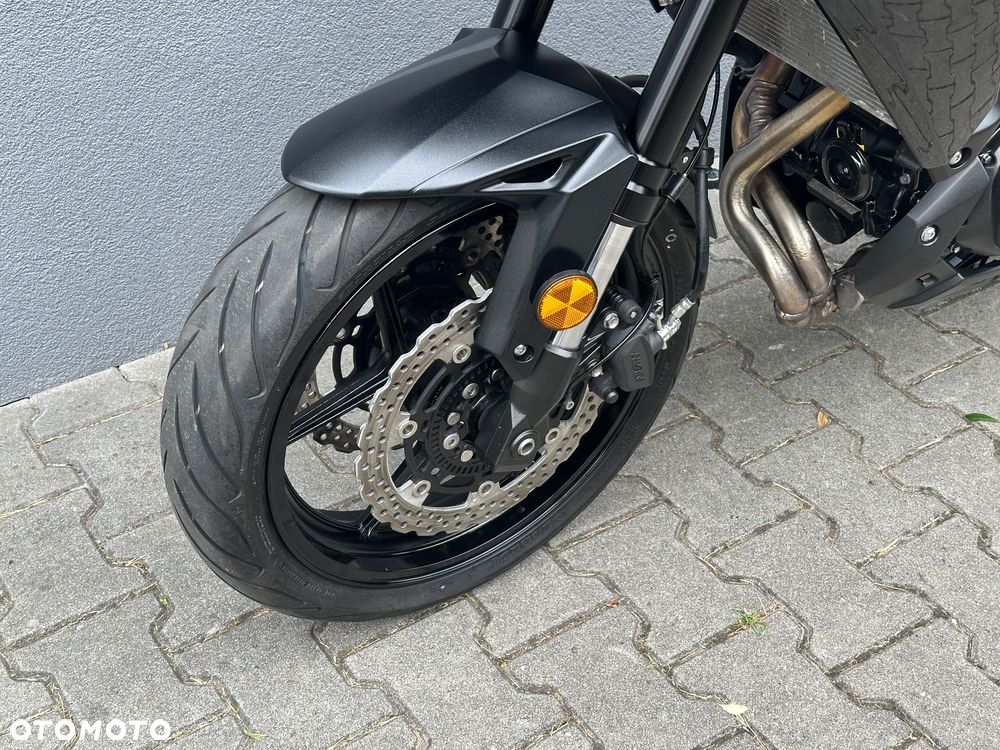 Kawasaki Versys 650 - 19