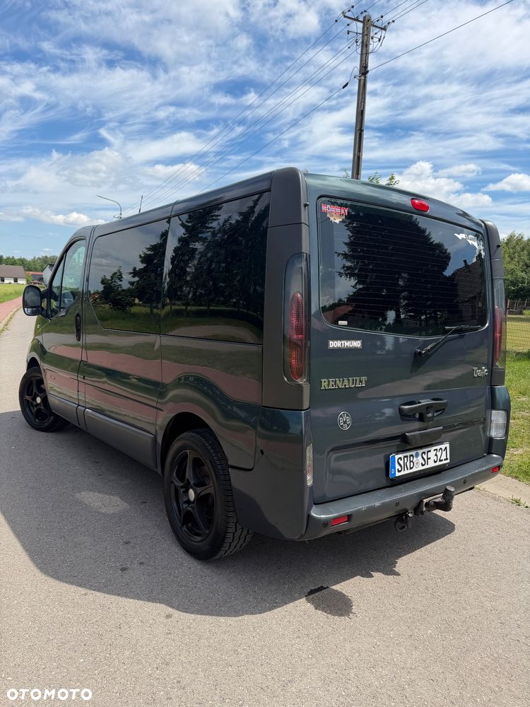 Renault Trafic Passenger - 35