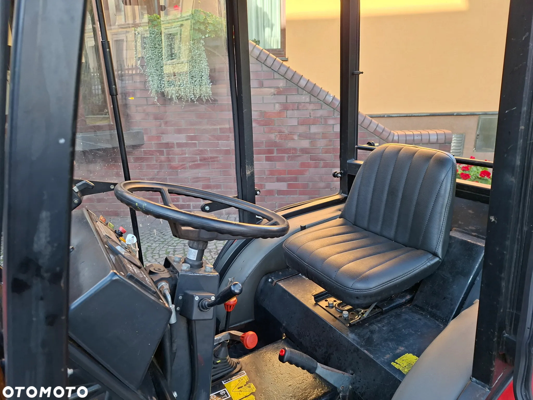 Kubota AGT 835 T - 12