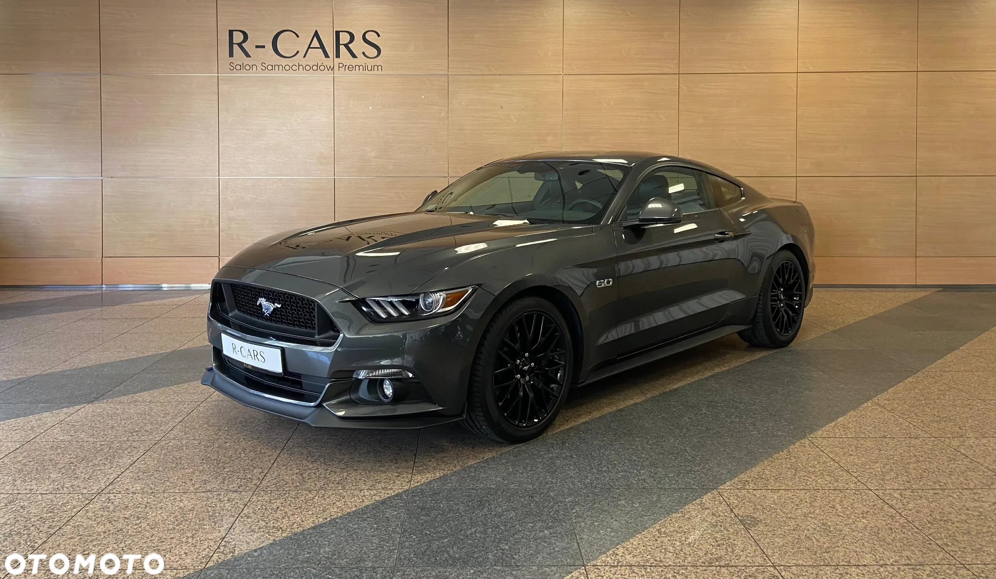 Ford Mustang 5.0 V8 GT - 4
