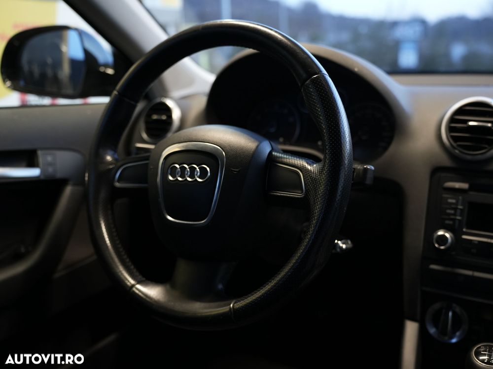 Audi A3 ack 1.6 Ambition - 10