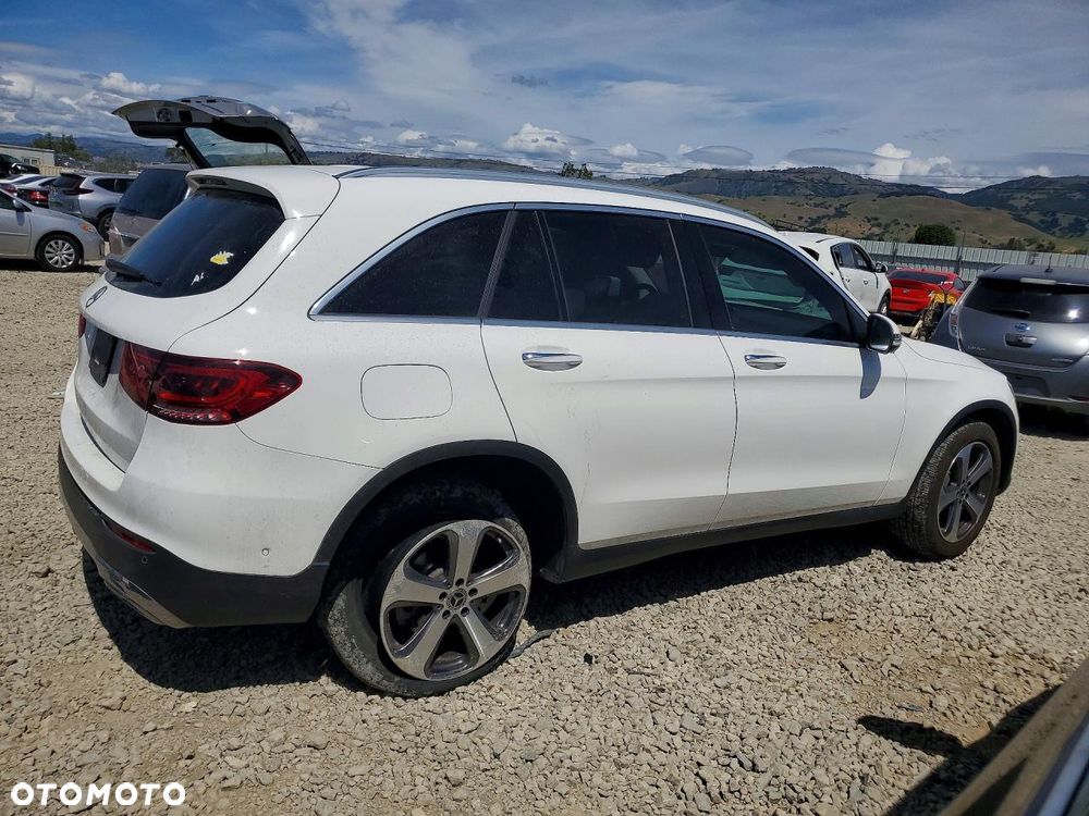 Mercedes-Benz GLC 300 4Matic 9G-TRONIC AMG Line - 4