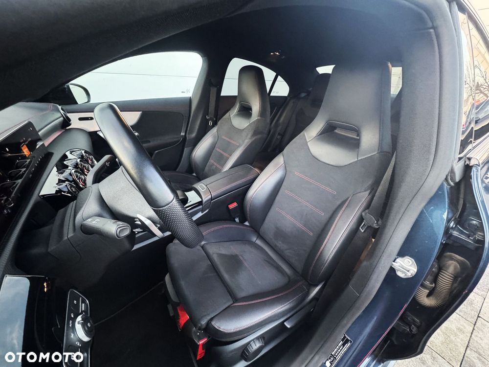 Mercedes-Benz CLA - 30