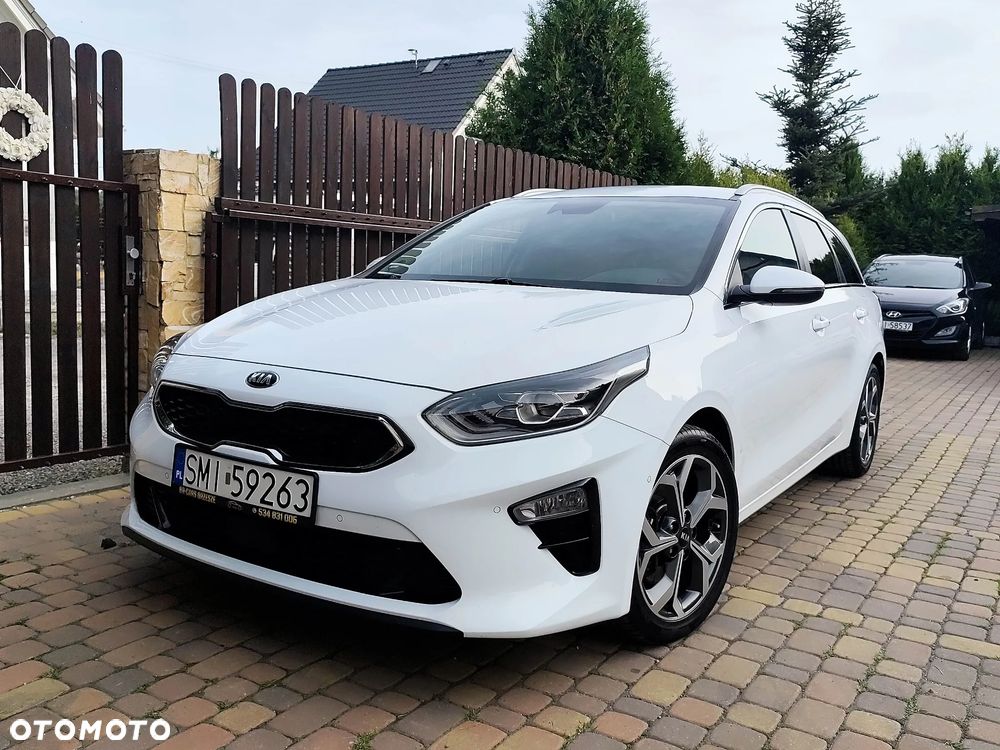 Kia Ceed 1.6 CRDi (48V Mild-Hybrid) Platinum - 23