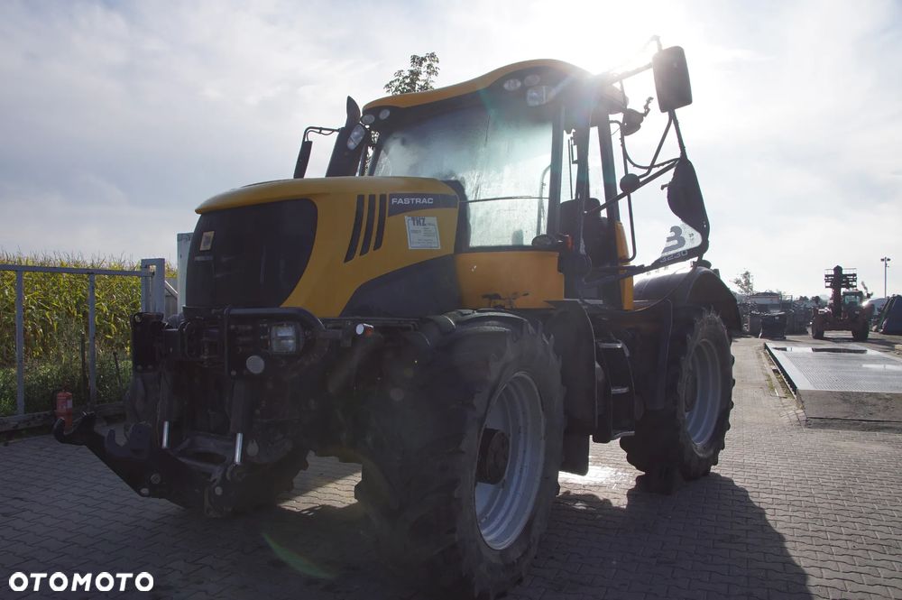 Jcb Fastrac 3230 2012 264km cumins na części masak silnik skrzynia zwolnica most dźwignia przełącznik kabina drzwi maska komputer licznik - 15