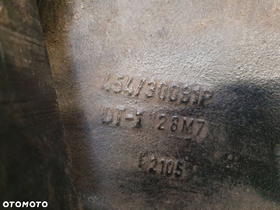 OBUDOWA TRAKTOR JCB FASTRAC 3230 - 2