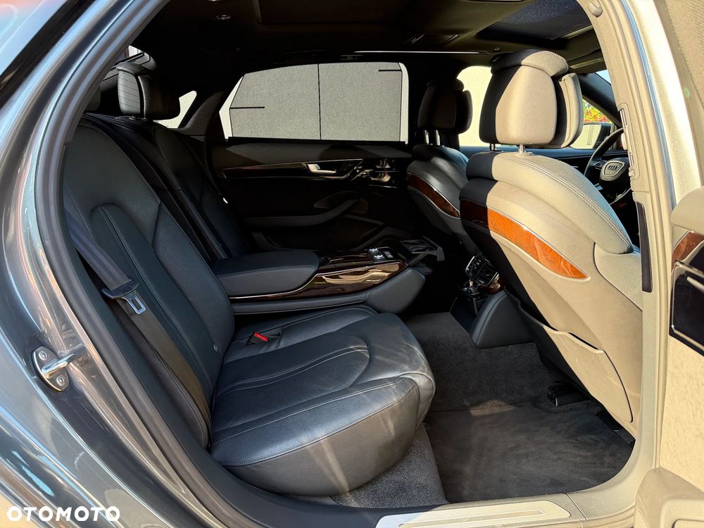 Audi A8 4.0 TFSI cylinder on demand quattro tiptronic Lang - 22