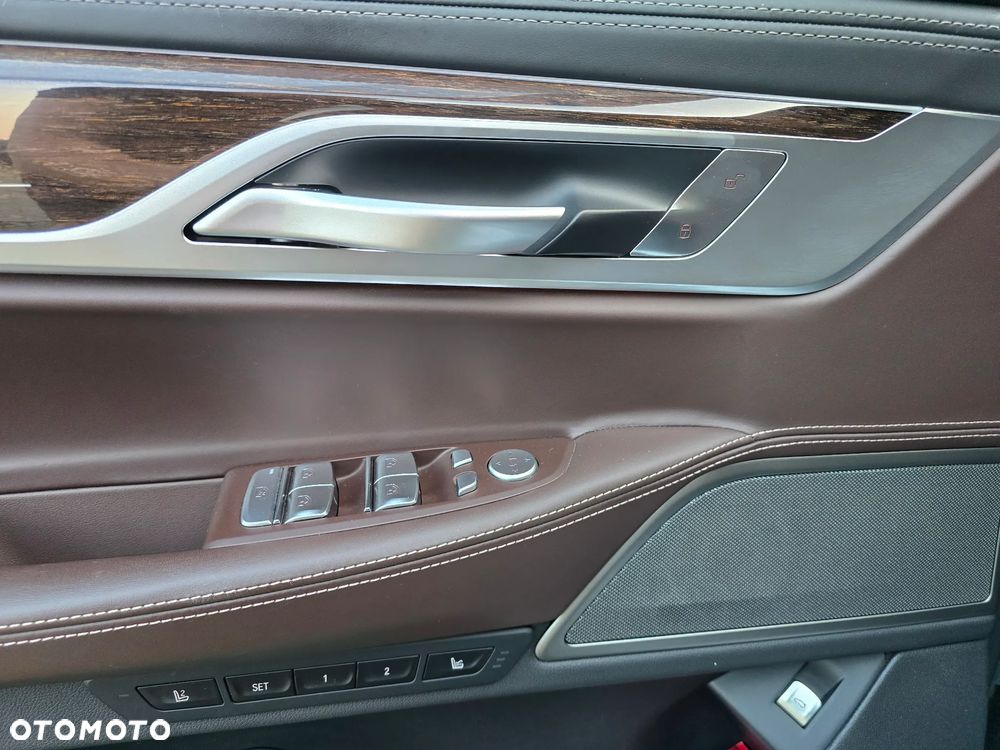BMW Seria 7 750d xDrive - 6