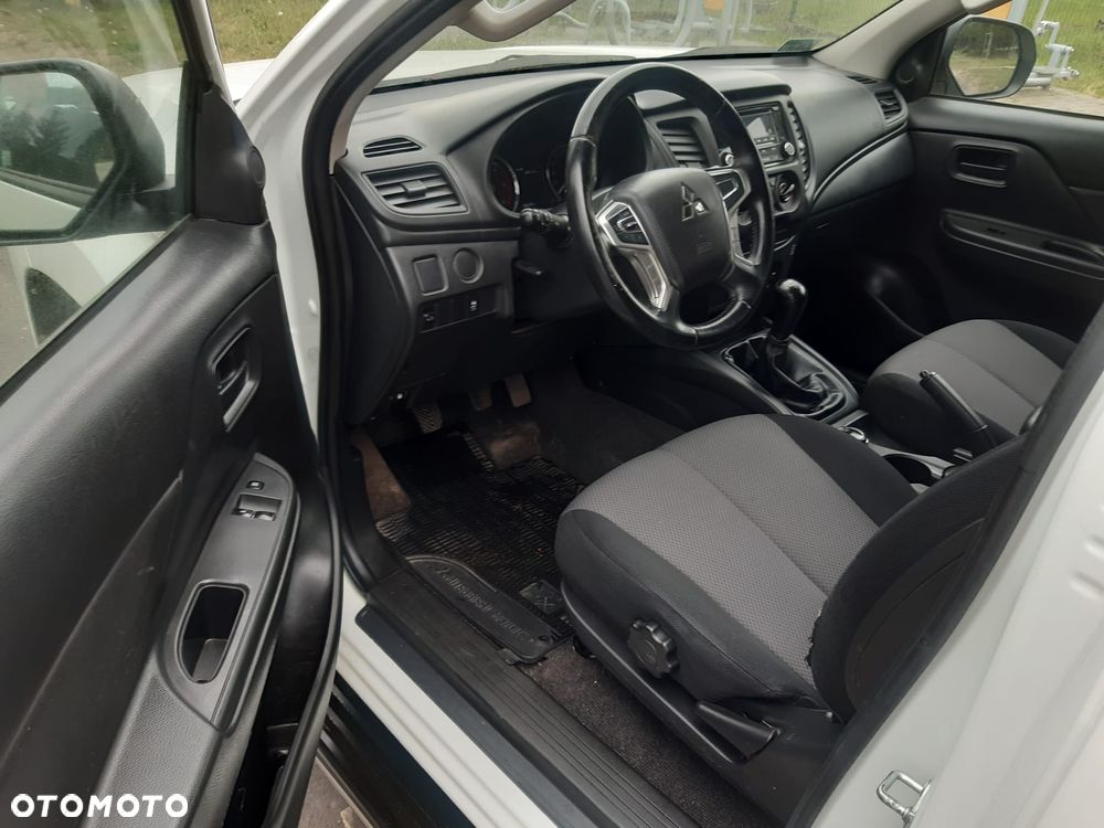 Mitsubishi L200 Pick Up 4x4 S&S Double Cab Basis - 14