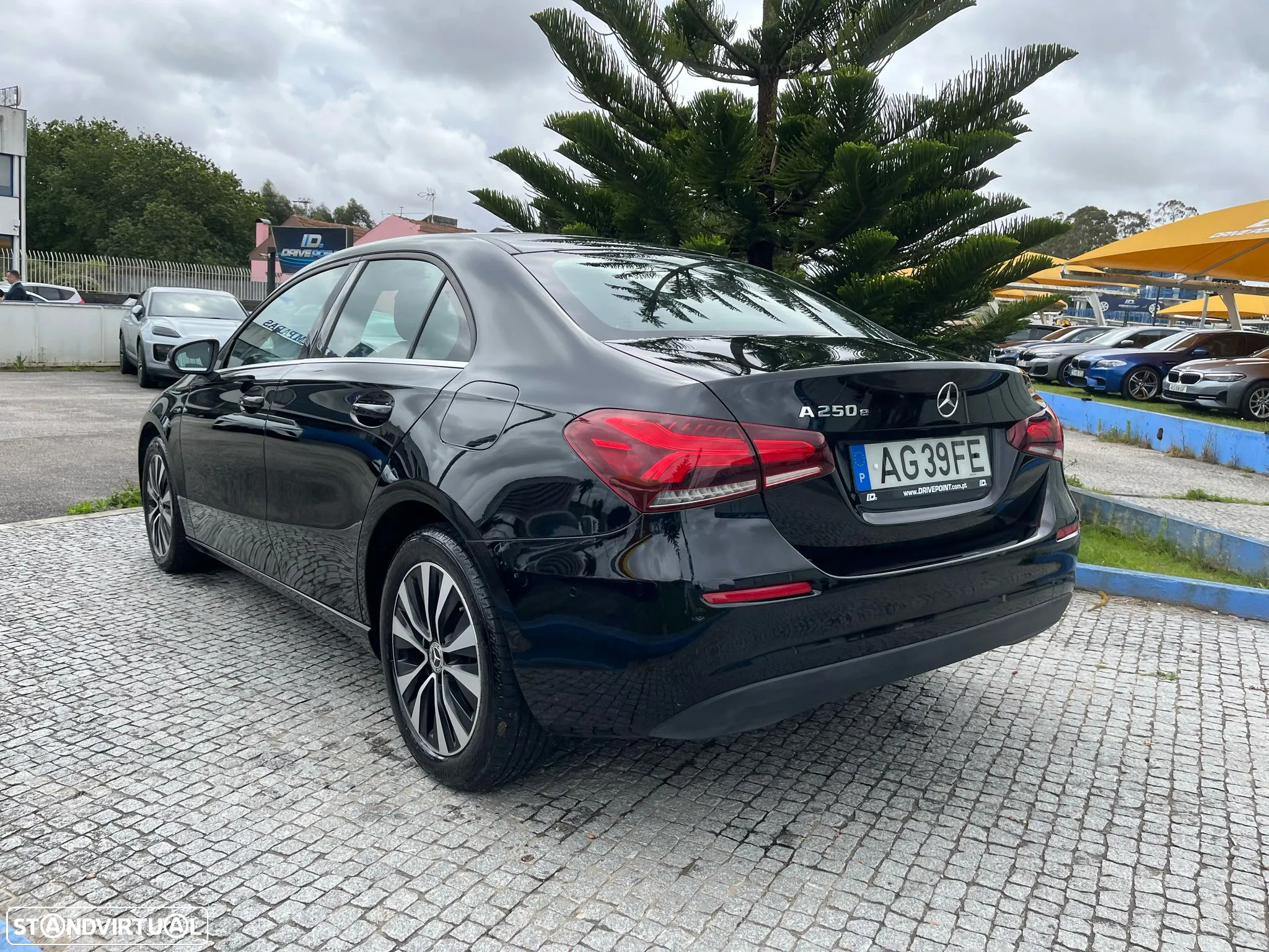 Mercedes-Benz A 250 Limousine e Style Plus - 11