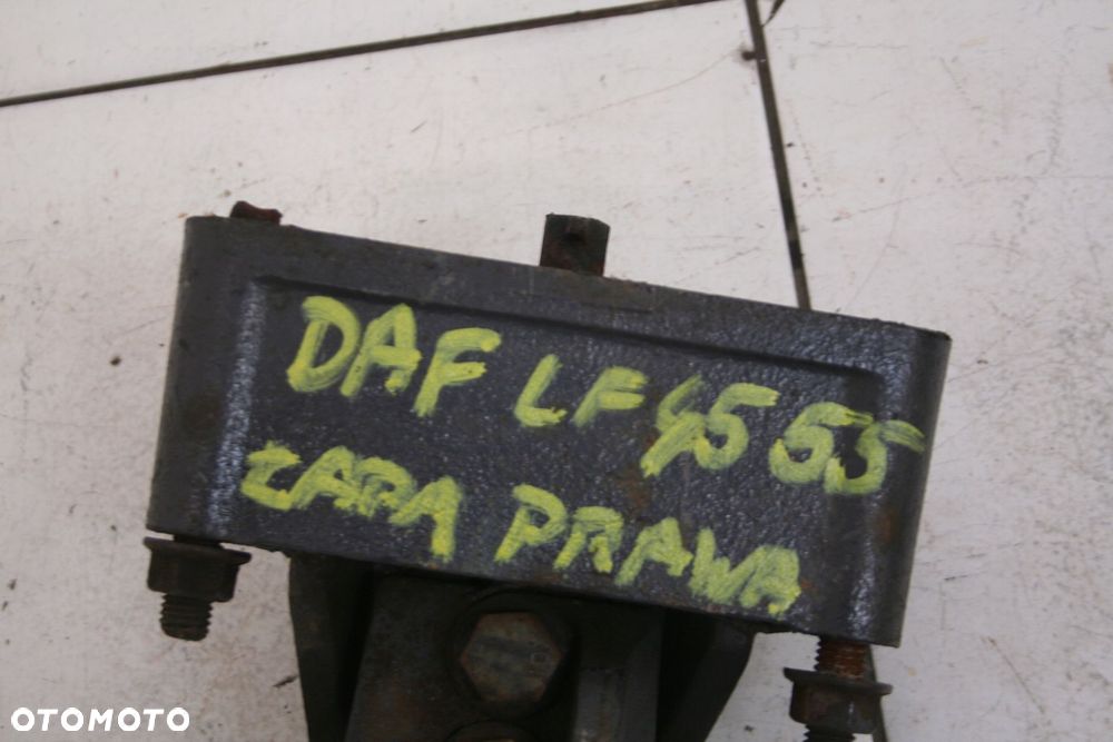 PODUSZKA ŁAPA SILNIKA PRAWA DAF LF 45 55 - 3