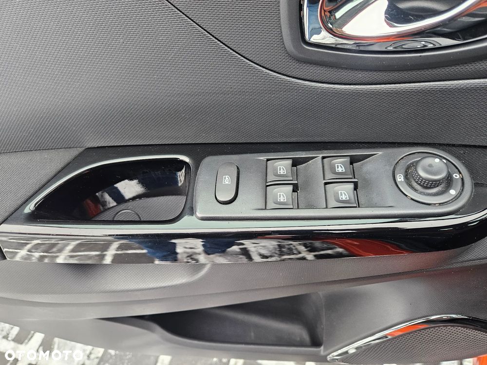 Renault Captur TCe 120 EDC Luxe - 30