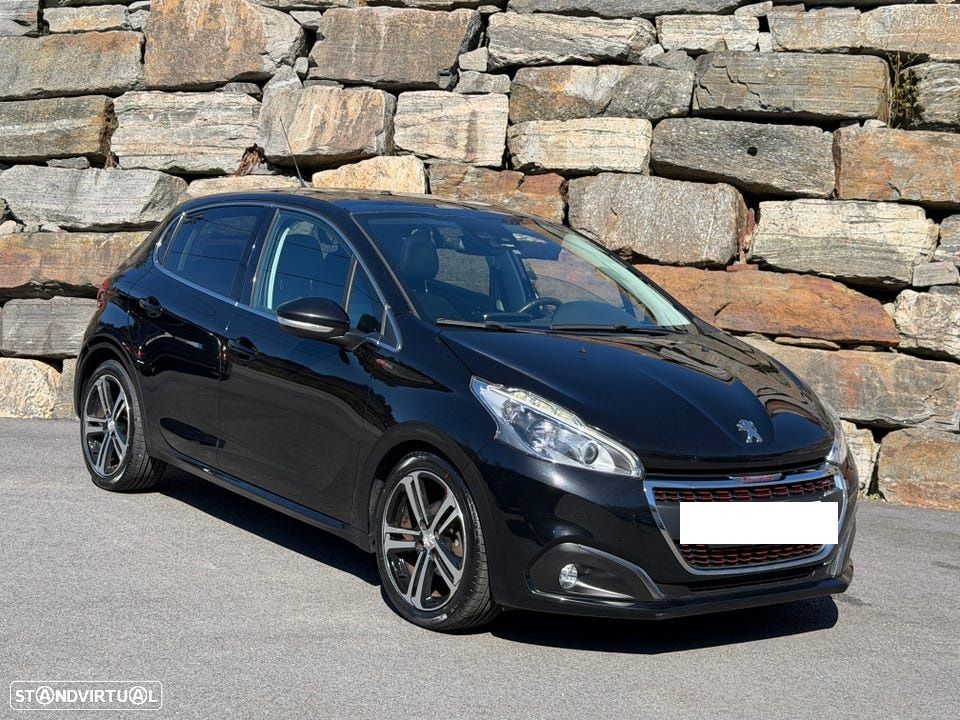Peugeot 208 - 1