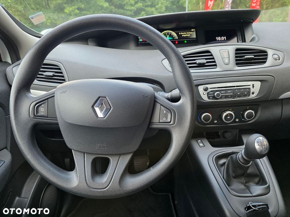 Renault Scenic - 10