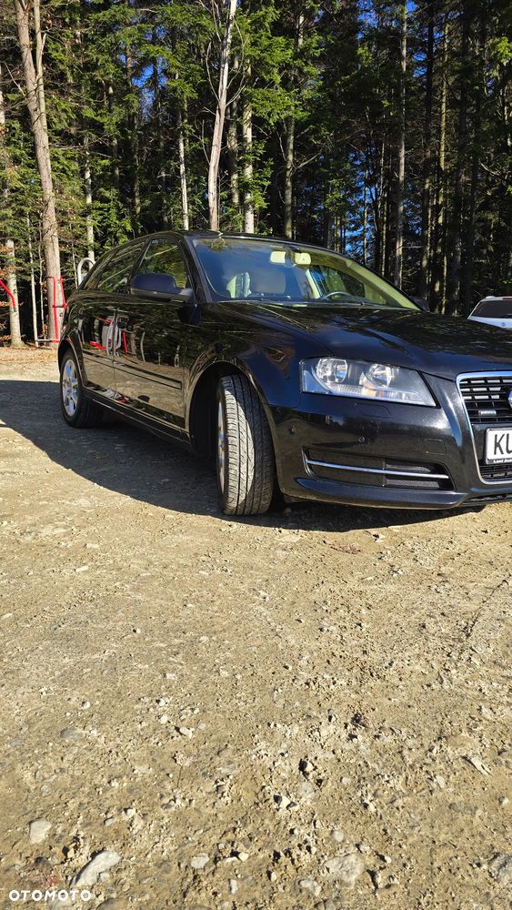 Audi A3 Sportback 2.0 TDI DPF quattro Ambiente - 3