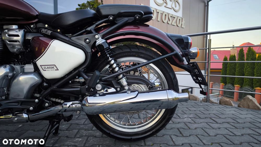 Royal Enfield Classic - 20