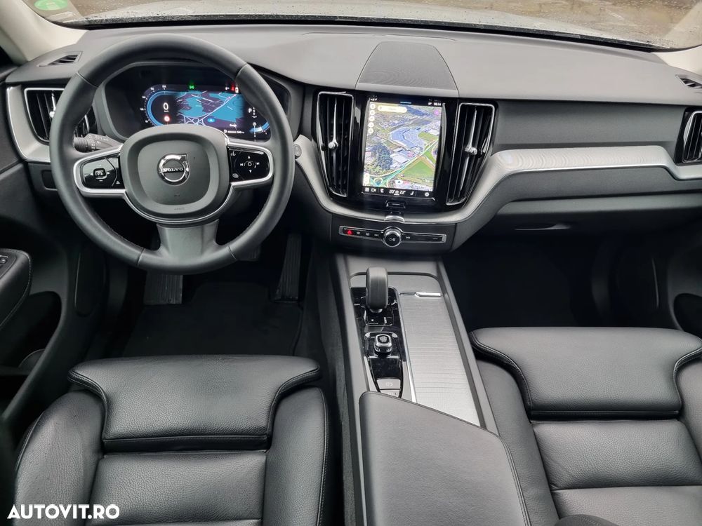 Volvo XC 60 B4 MHEV R-Design - 8