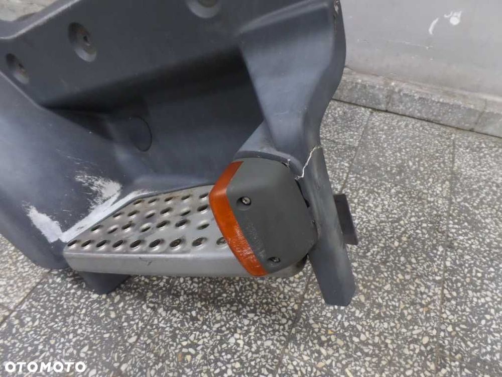 MAN TGL TGM TGA 8-180 STOPIEN STOPNICA PRAWA 81612300102 - 4