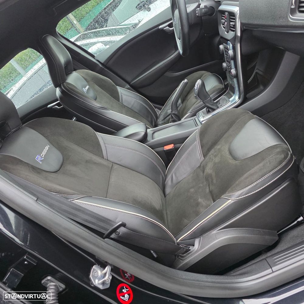 Volvo V40 1.6 D2 R-Design - 28