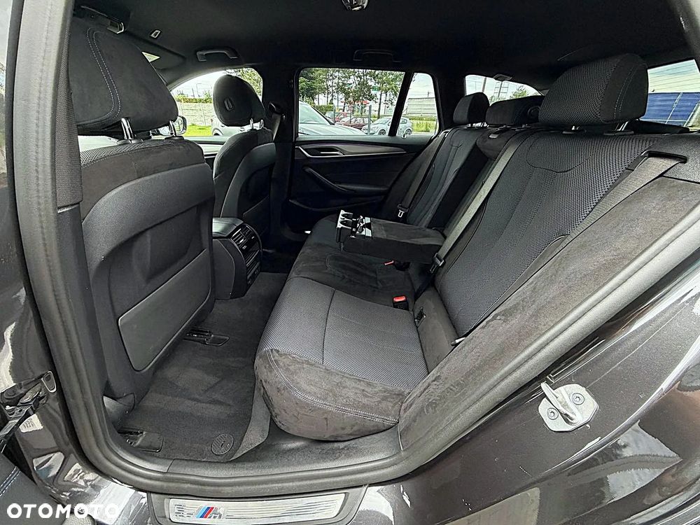 BMW Seria 5 520d xDrive M Sport Edition - 24