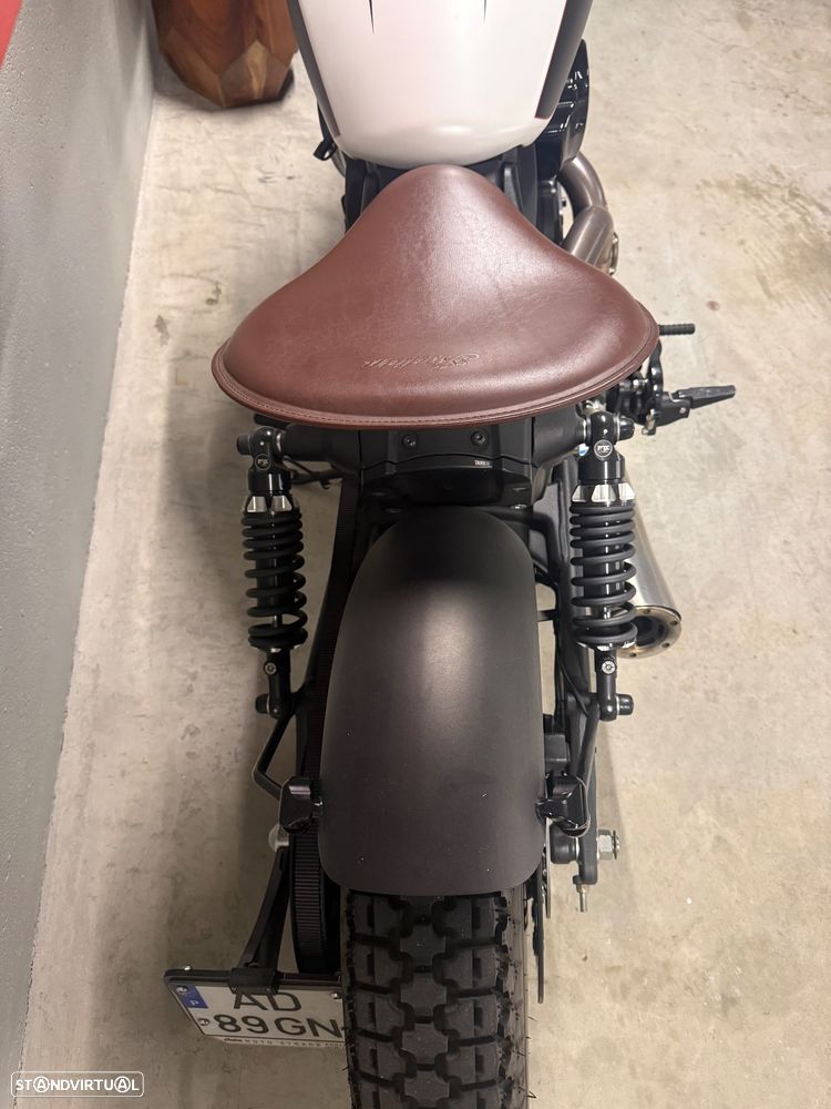 Indian Scout Custom - 10