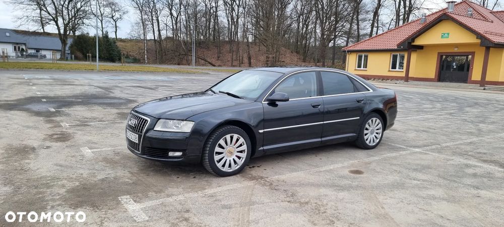 Audi A8 4.2 Quattro - 3