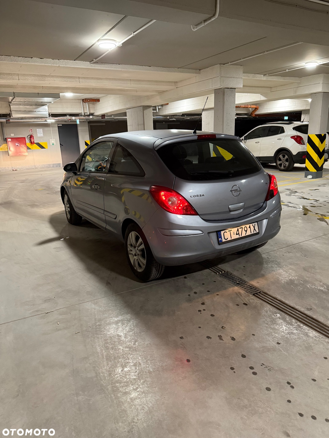Opel Corsa 1.4 16V Cosmo - 4